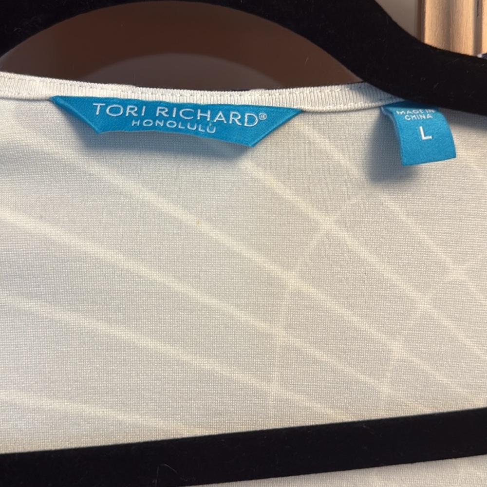 Tori Richard Honolulu Wrap Dress - Picture 3 of 12